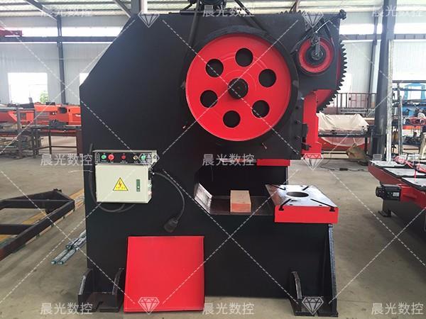 影響沖床送料機(jī)價(jià)格差異的因素有哪些？