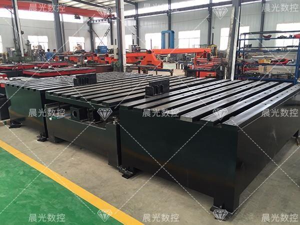 如何對數(shù)控剪板前送料機(jī)進(jìn)行潤滑